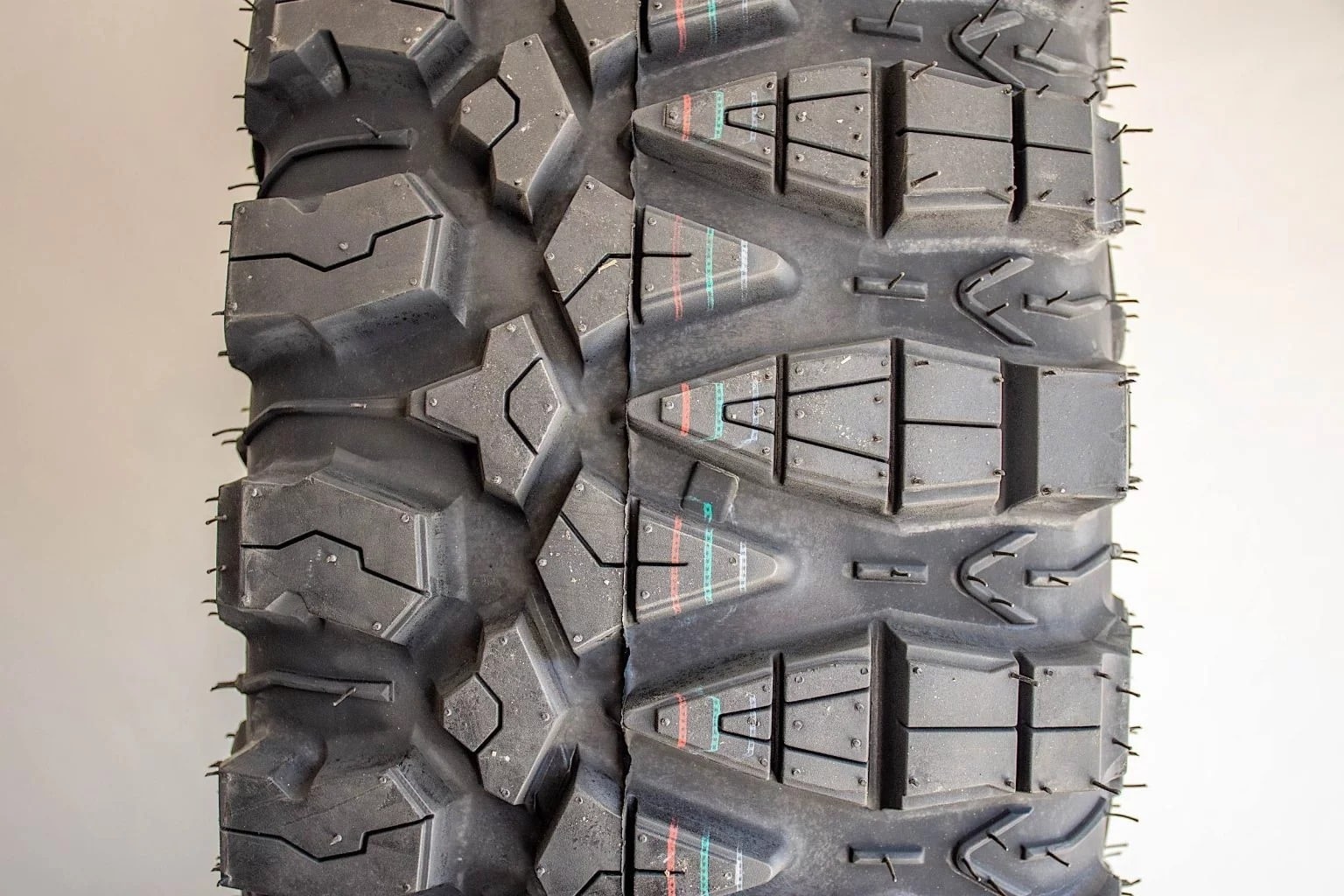 Deep tire tread of GBC Terra Master tires.